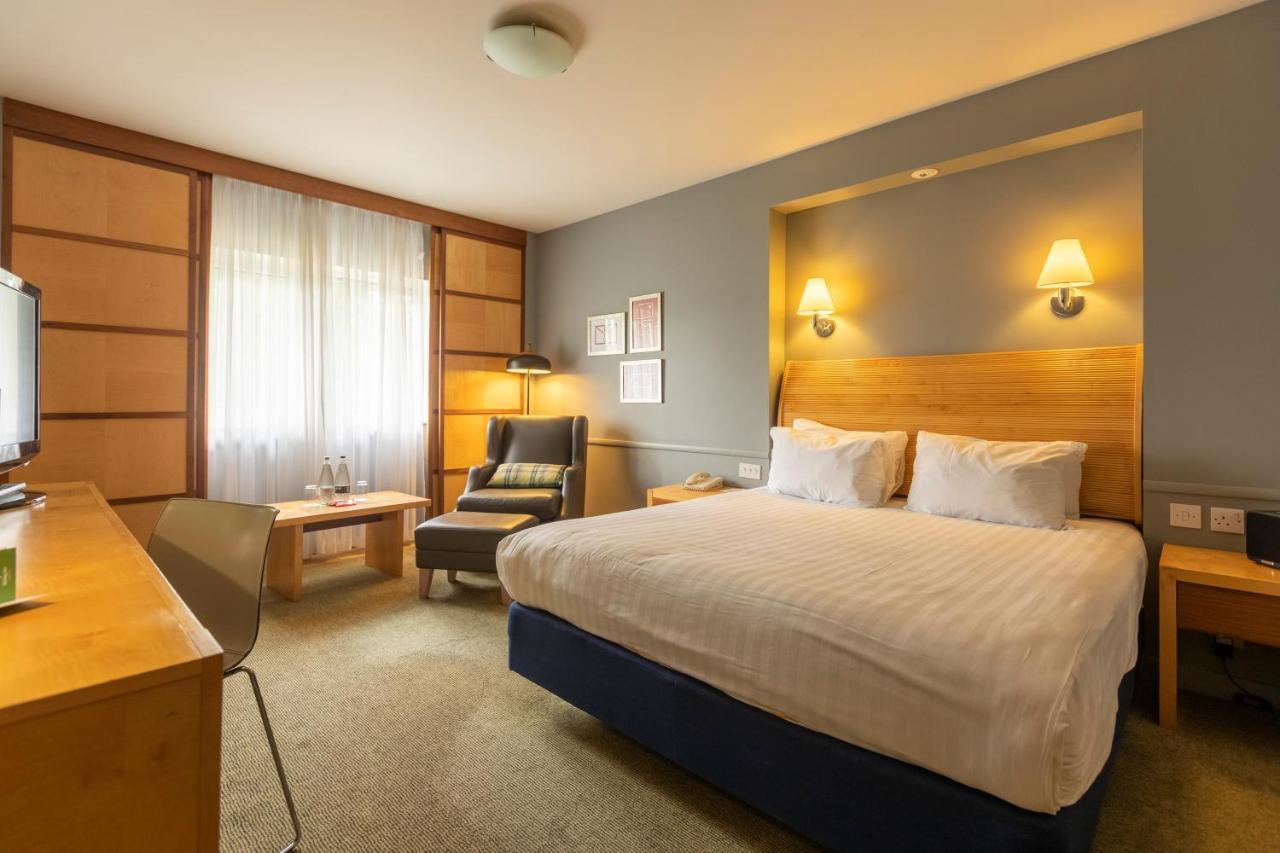 Holiday Inn Guildford By Ihg Ngoại thất bức ảnh