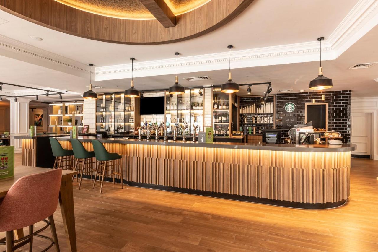 Holiday Inn Guildford By Ihg Ngoại thất bức ảnh