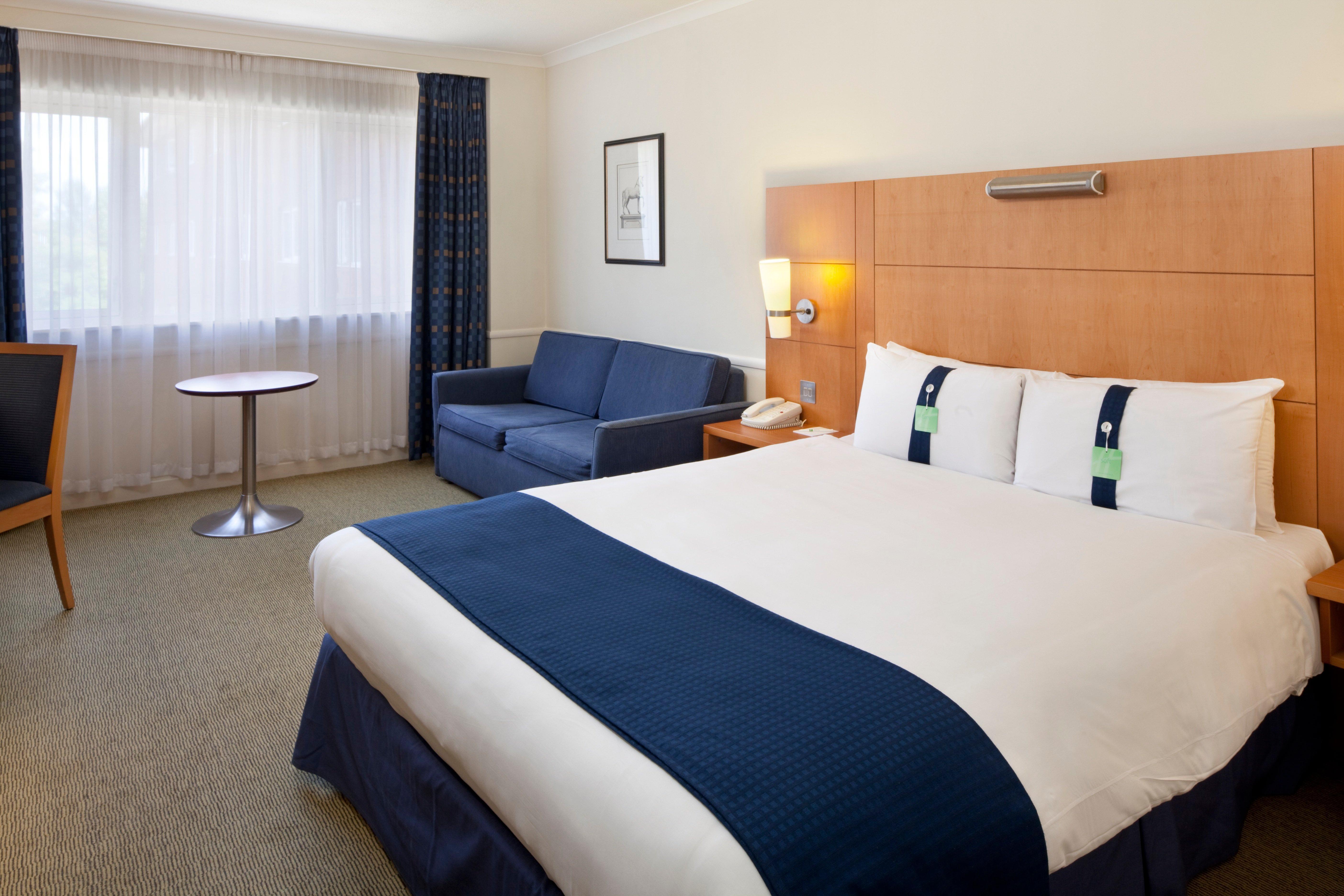 Holiday Inn Guildford By Ihg Ngoại thất bức ảnh