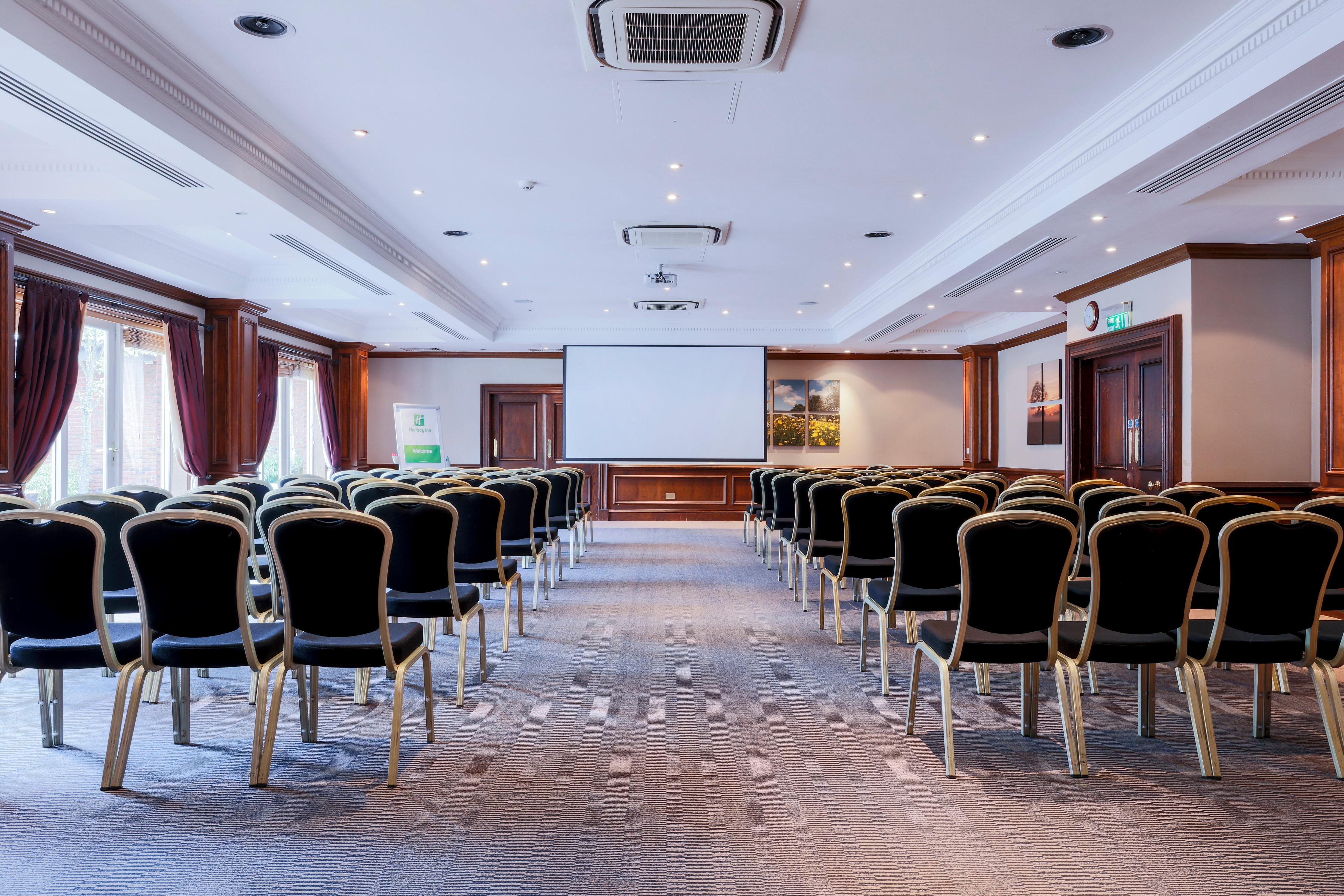 Holiday Inn Guildford By Ihg Ngoại thất bức ảnh