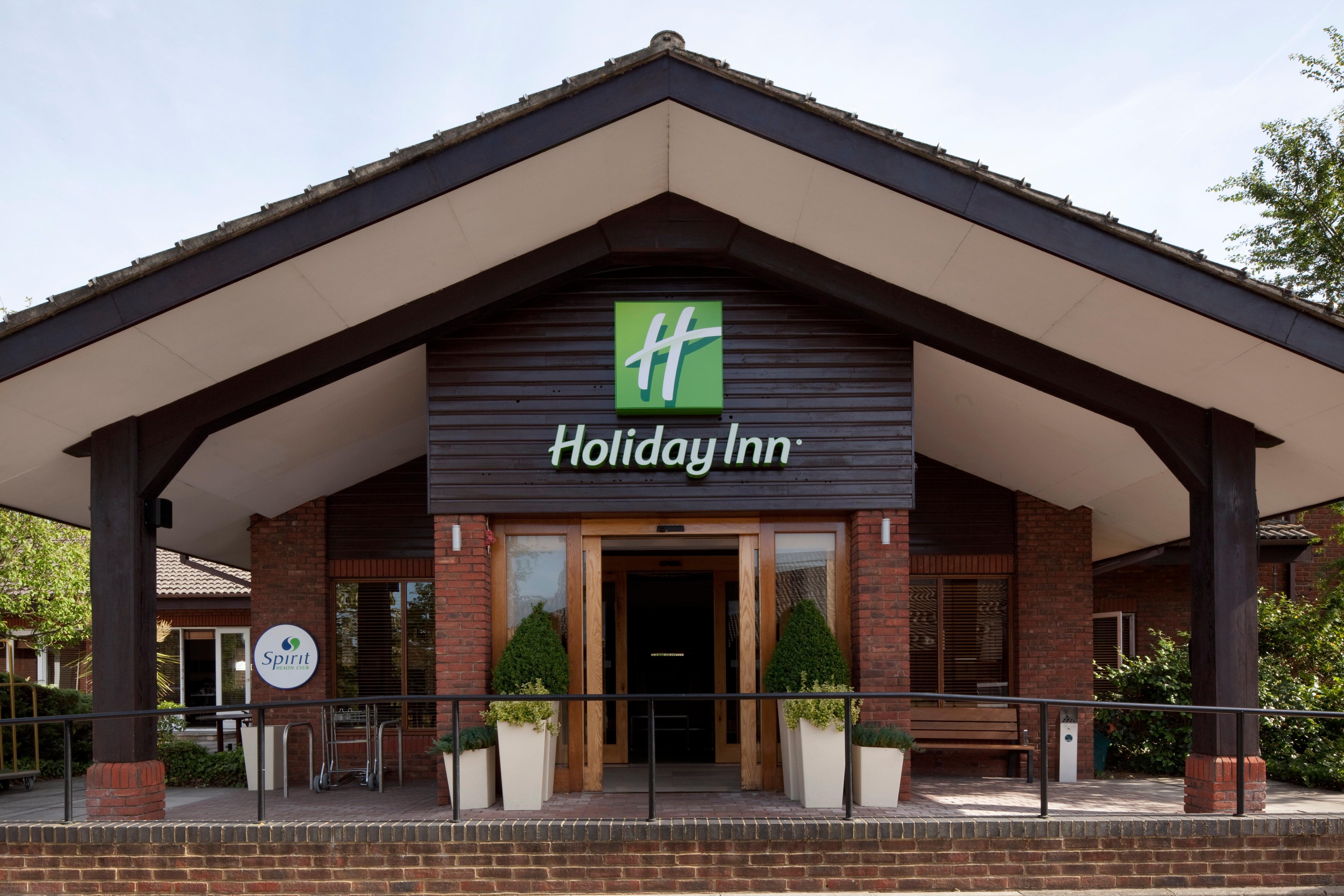 Holiday Inn Guildford By Ihg Ngoại thất bức ảnh