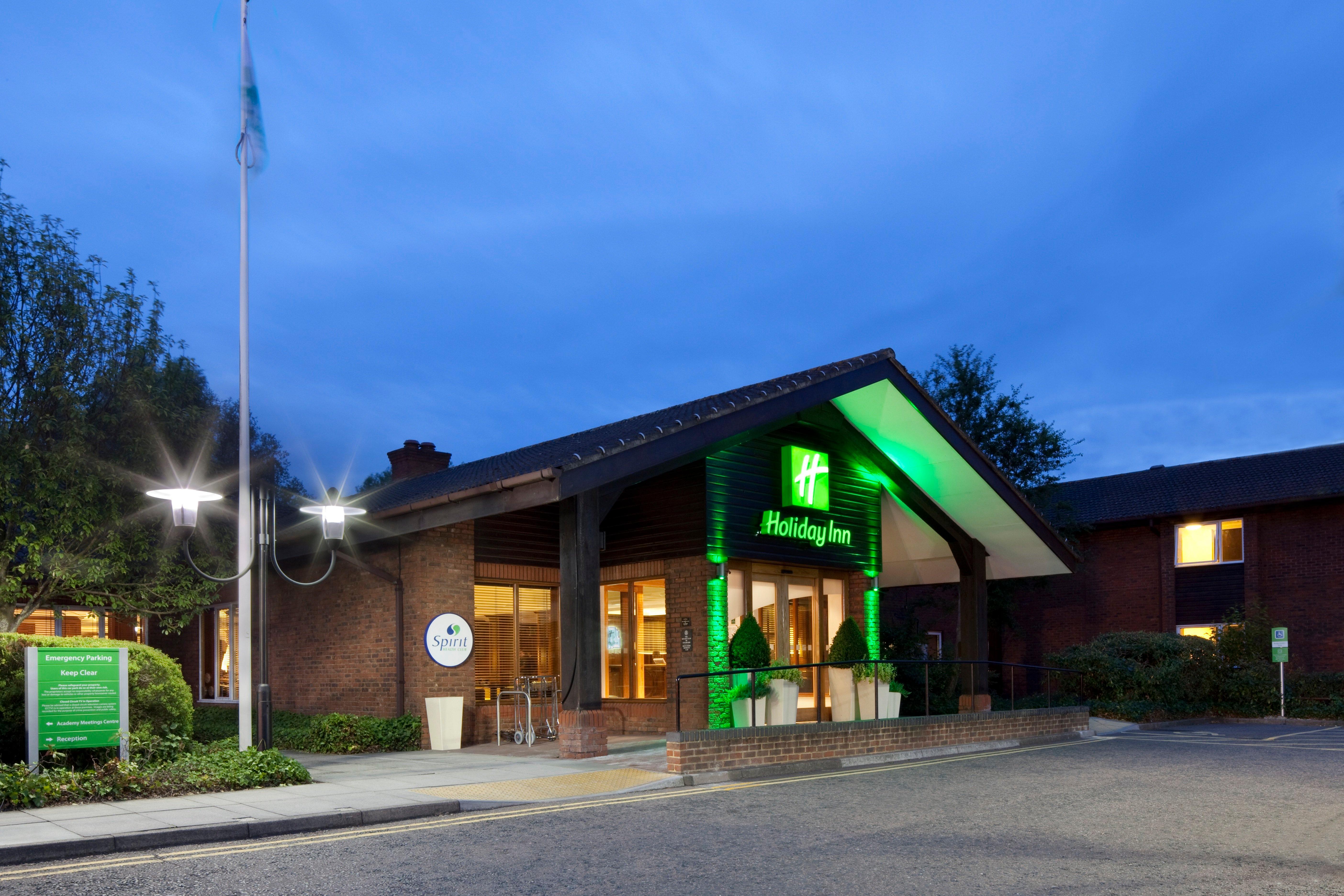 Holiday Inn Guildford By Ihg Ngoại thất bức ảnh